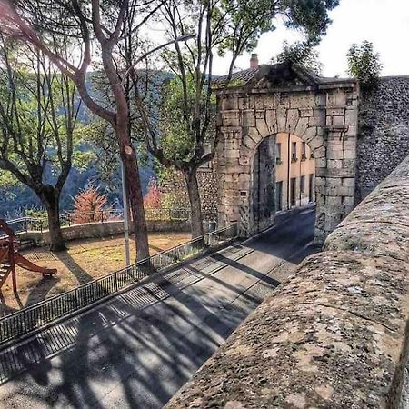 Fresco E Colorato Appartamentino In Narni Scalo Exterior foto